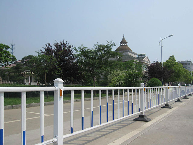 銀川市政道路護欄